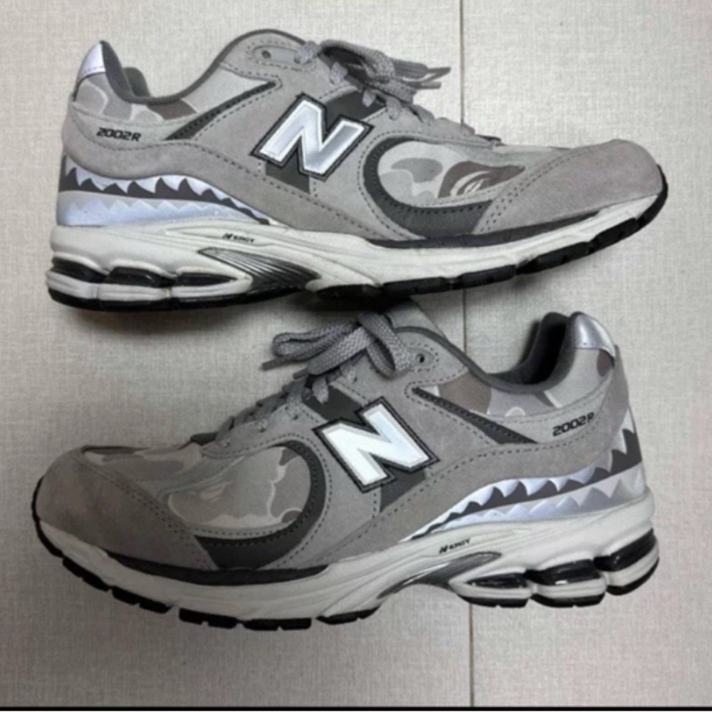 GENTLY USED . Bapes New Balance Grey Camo GREAT BACK TO SCHOOL SHOE